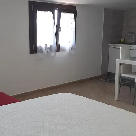 Camere Private 1 2 3 Pula Guest house *